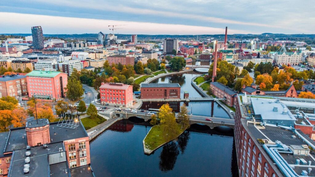 Tampere - Laura Vanzo-min