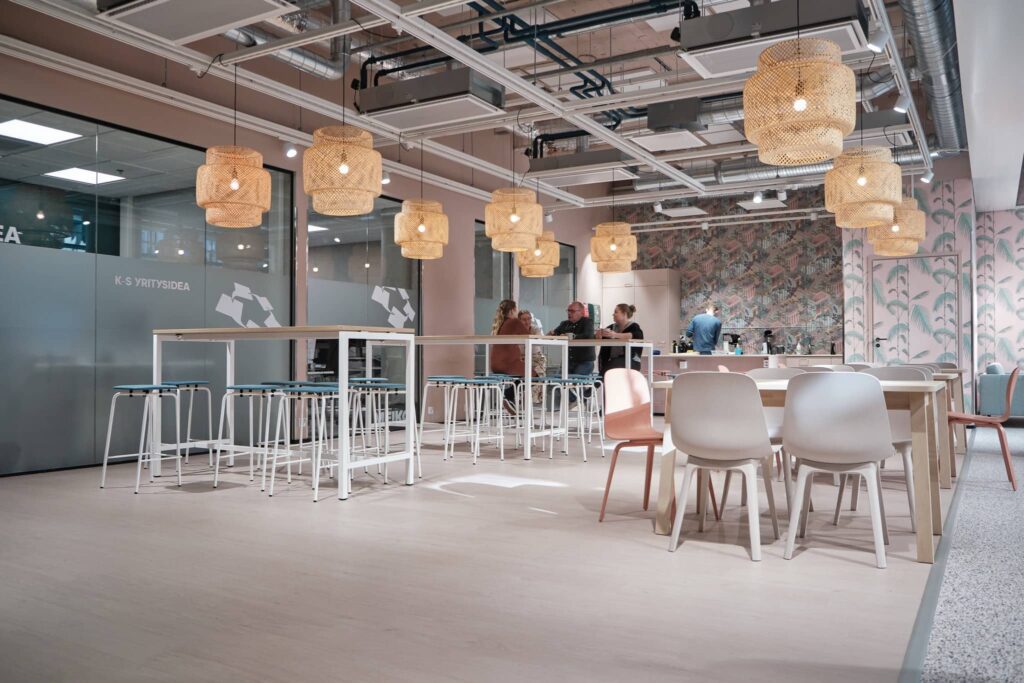 Corporate event production and meeting spaces in Finland – Crazy Town, learning cafe in jyväskylä